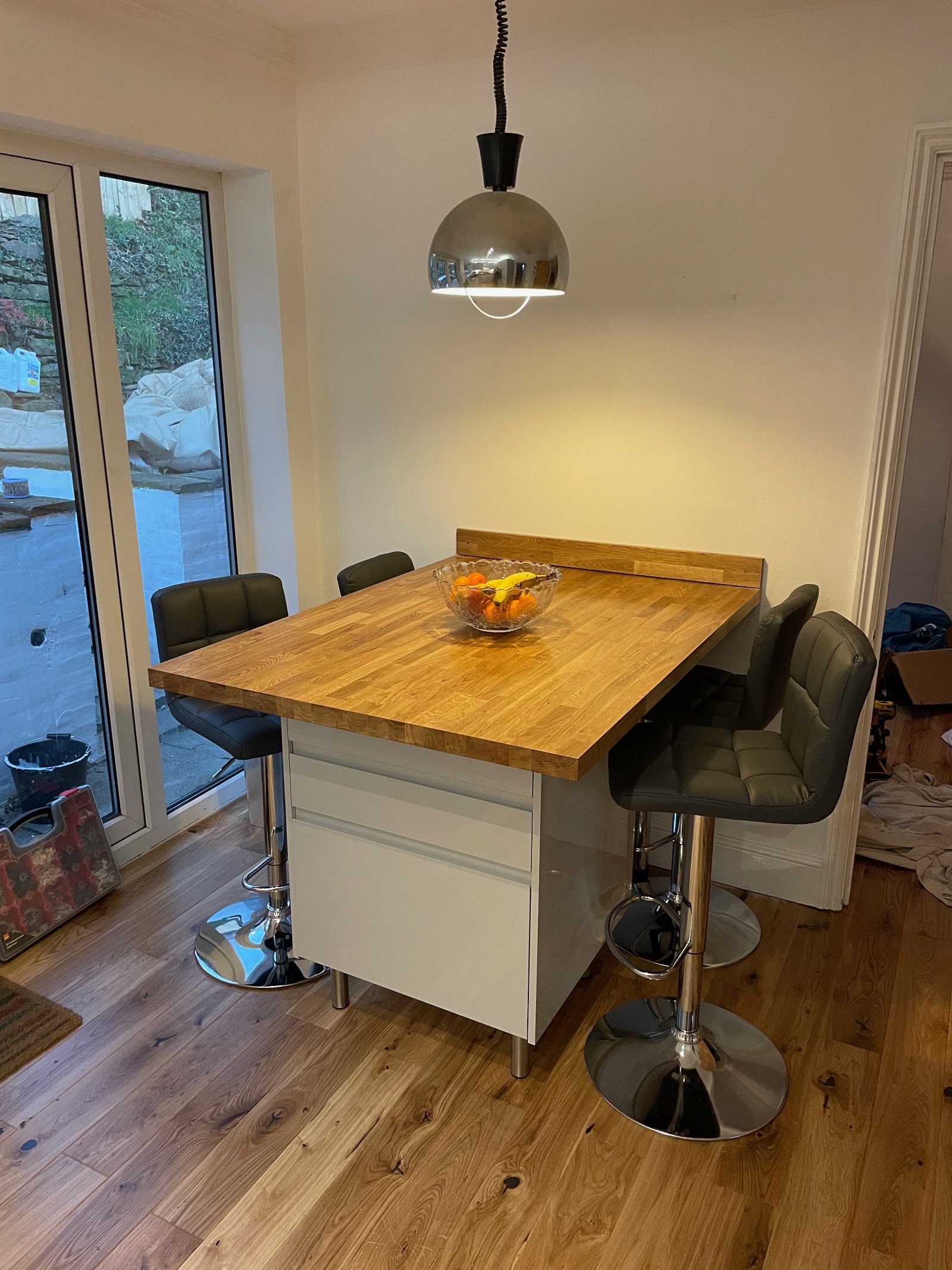 Oak worktop breakfast bar